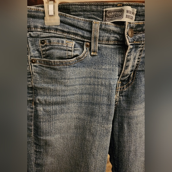 Levis signature series womens size 6 stretch bootcut jeans - Picture 3 of 6